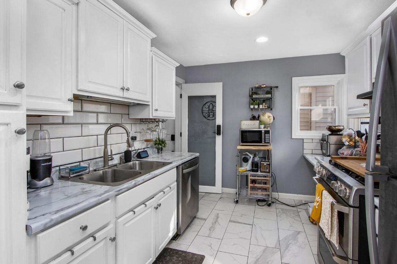 Boho Cozy Home, Quiet, Free Parking Kalamazoo Extérieur photo